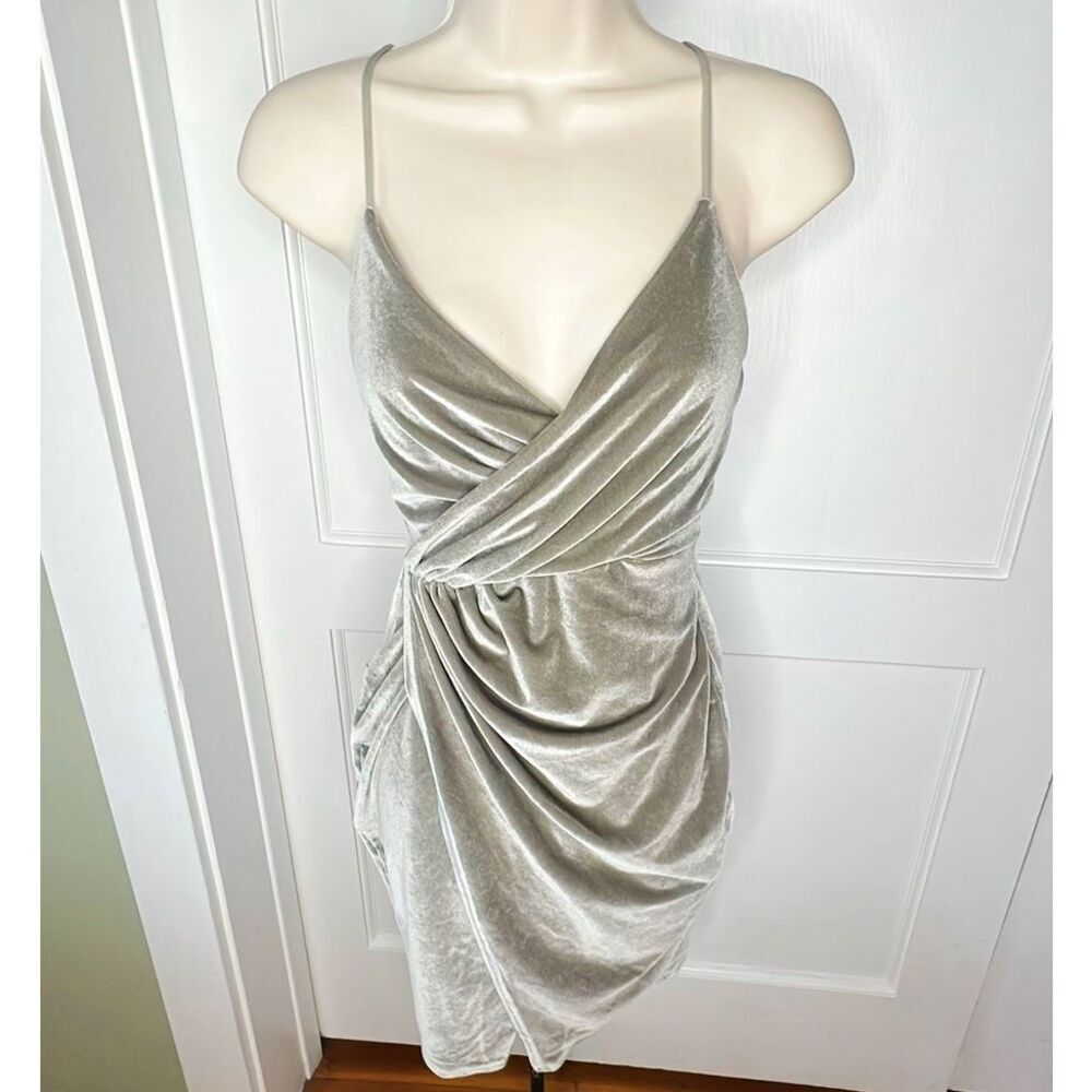 Boohoo Cara Wrap Asymmetric Velvet Dress in Smoke Size 0P Nwt